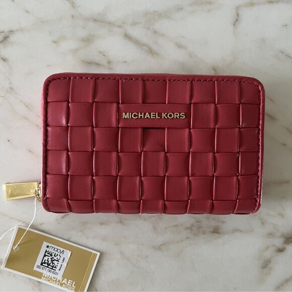 MICHAEL KORS Jet Set Light Berry Woven Leather Small Zip Around Card Case Wallet - Picture 1 of 7
